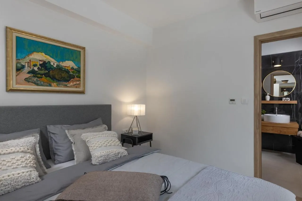 Beautiful Villa Abella 0*, Jadranovo Croatia
